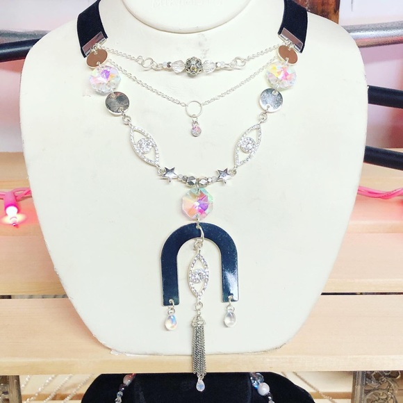 “You’re Pretty When You Cry” Handmade Swarovski Crystal & Velvet Necklace - Picture 12 of 14